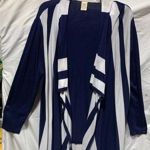 Faded Glory sweater blue & white - size 4x